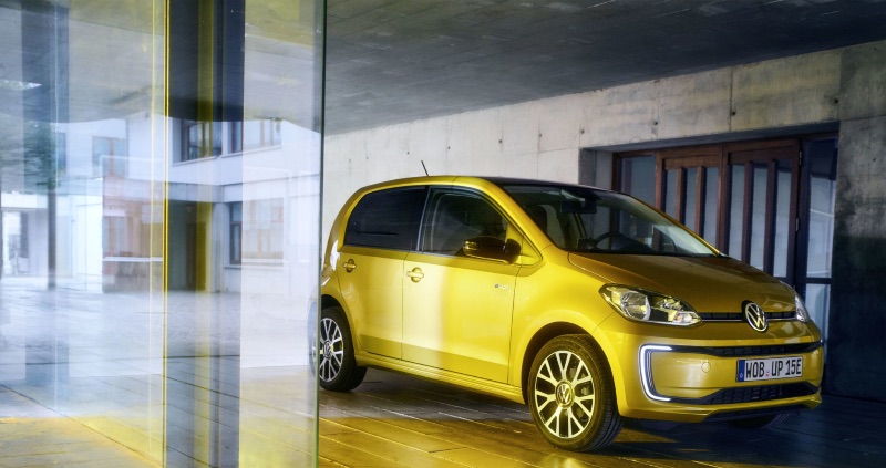 Volkswagen Up elettrica super prezzo 