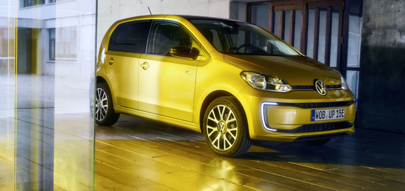 Volkswagen UP! elettrica prezzo incentivi