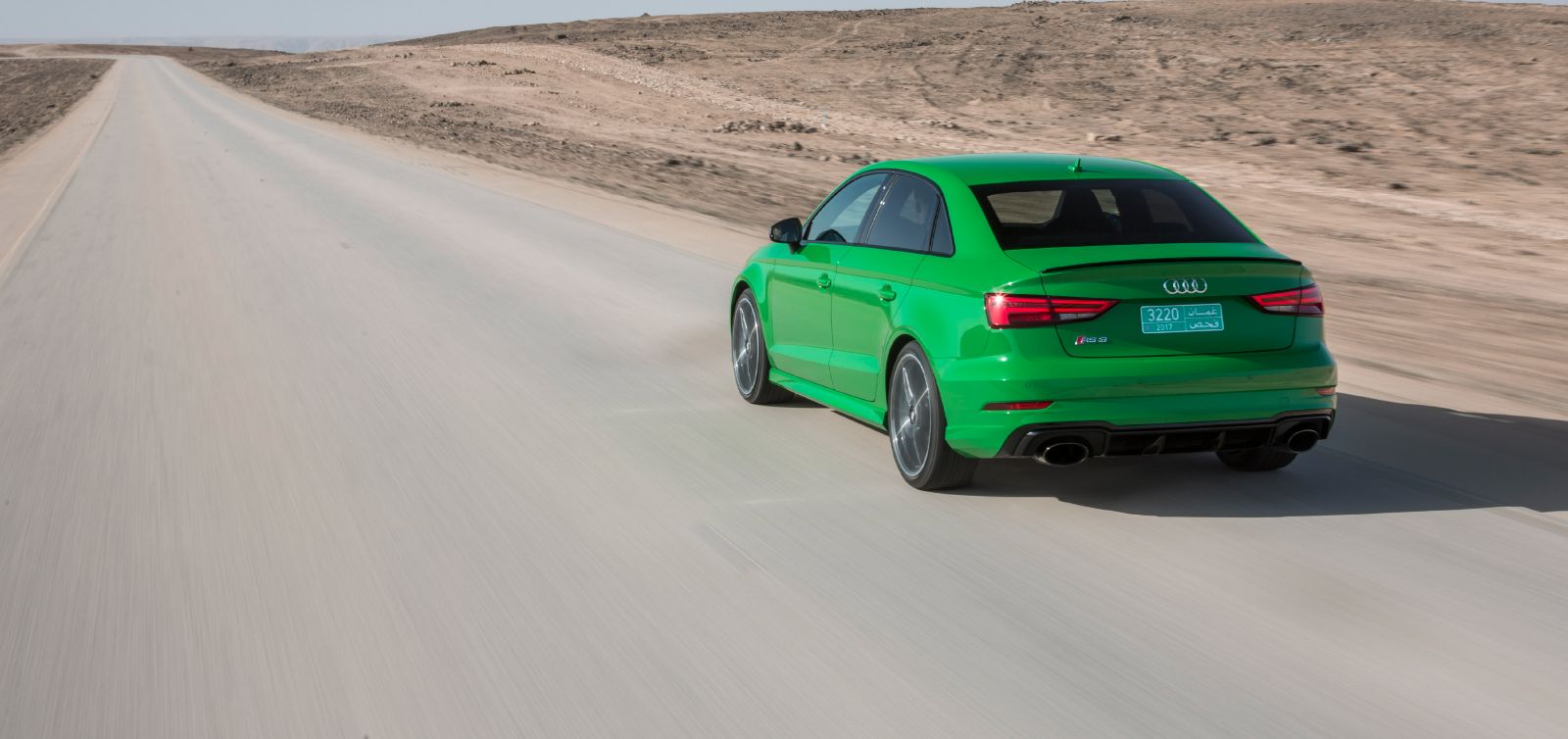 Audi Sport RS3: ora è anche berlina. Sulle strade dell'Oman.