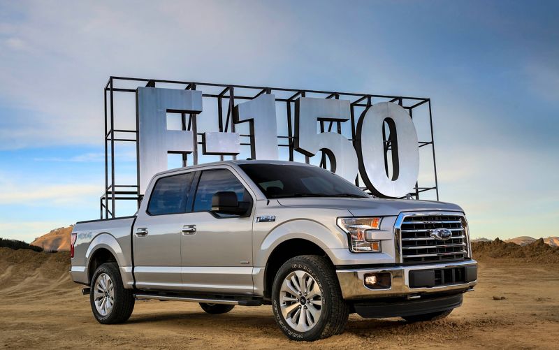 Ford F-150: il mito per la prima volta da quando è nato, nel 1977, sarà disponibile anche con un 3 litri a gasolio. 