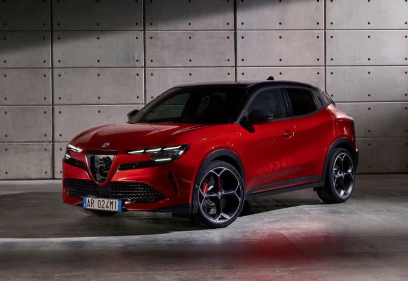 Alfa Romeo Milano prima foto ufficiale ufficio stampa