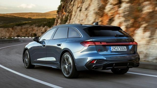 Audi A5 Avant: non c'è ruotino e ruota di scorta.