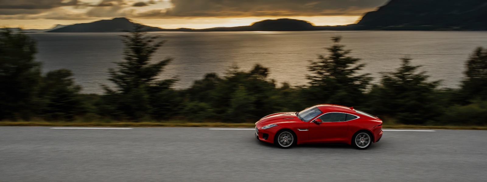 Jaguar F-Type 2.0 300 cavalli