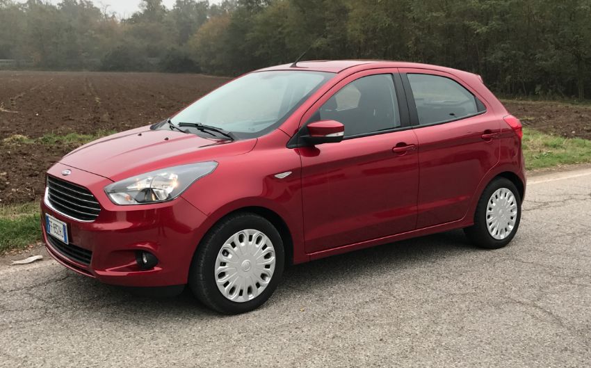 Ford KA  prova Overmobility 393 cm di lunghezza e adesso 5 porte