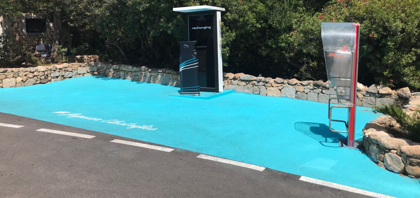 Stazione di ricarica Porto Rotondo Jaguar 