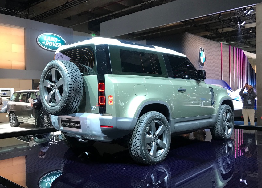 Land Rover Defender 2019