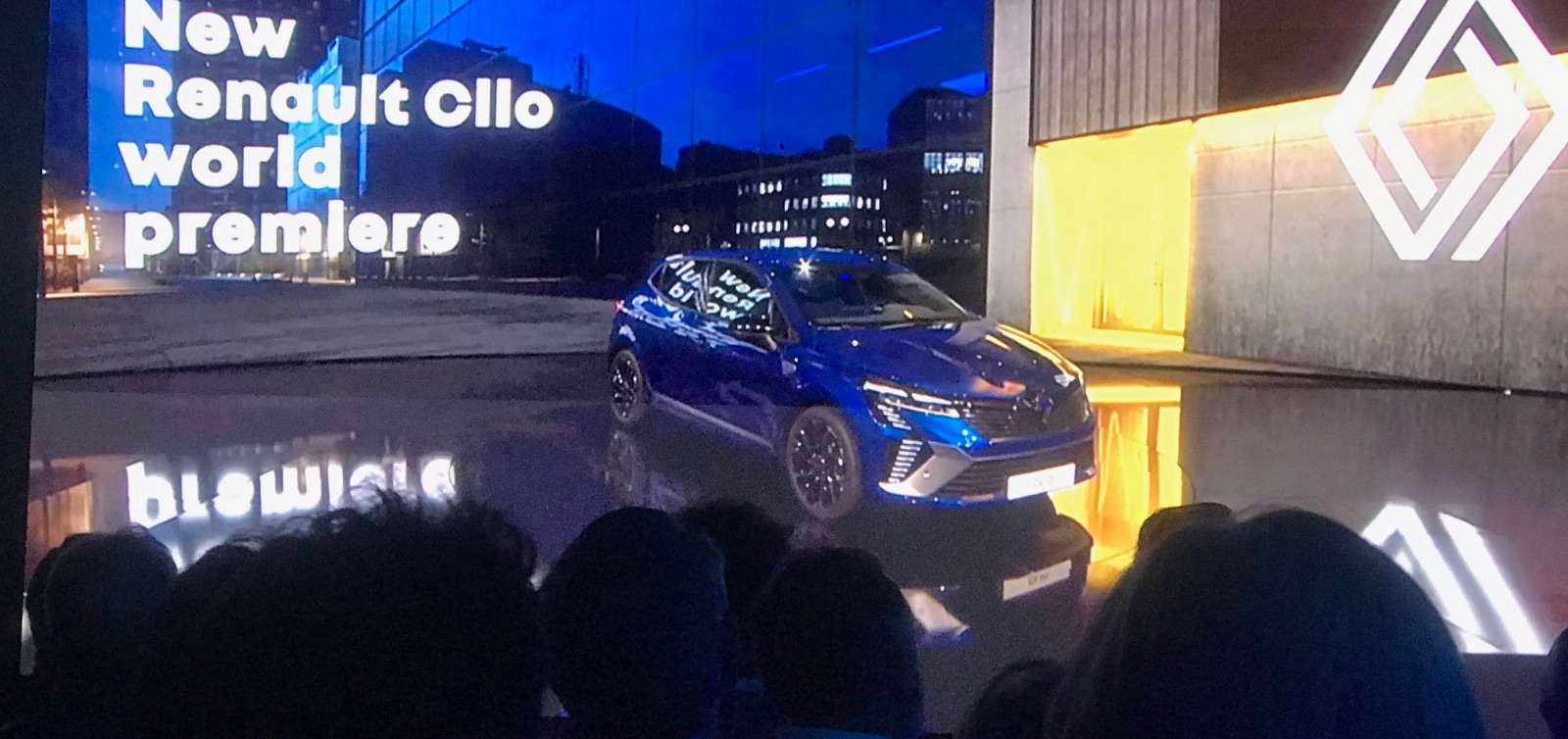 Renault Clio anteprima mondiale aprile 2023