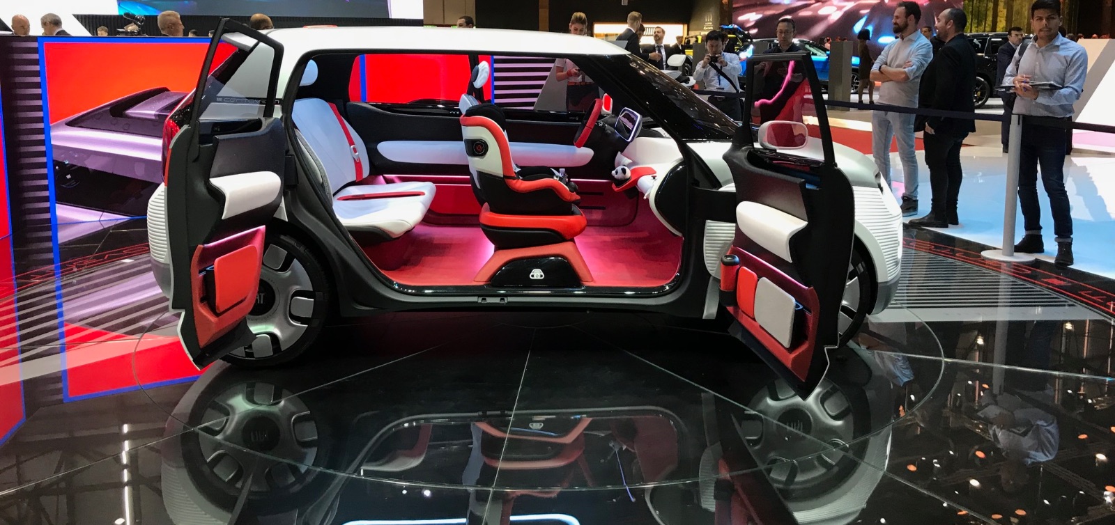 Fiat 120 Ginevra 2019 apertura porte