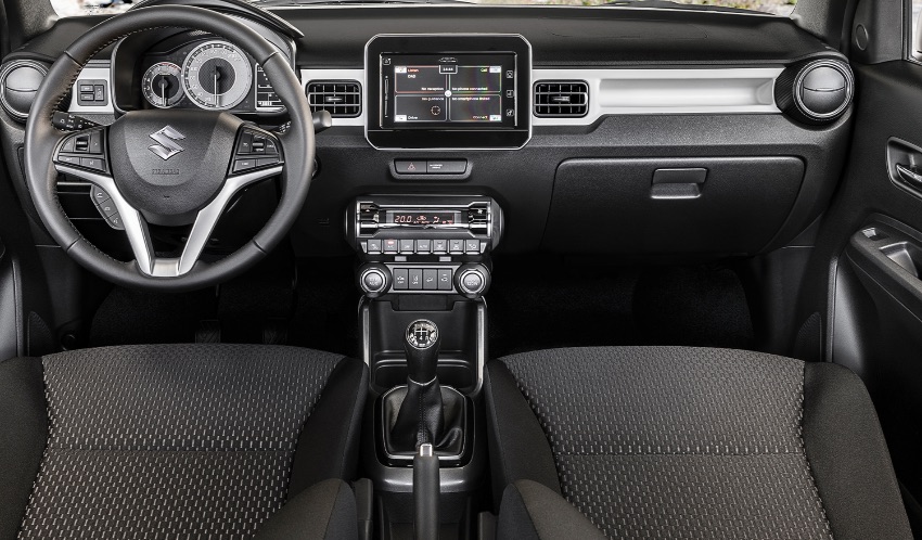 Suzuki Ignis interni nuovo modello 2020