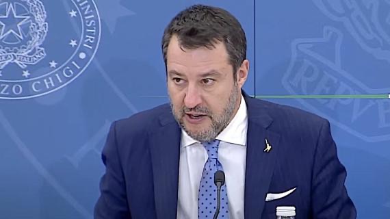Ministro Matteo Salvini: stop al superbollo 