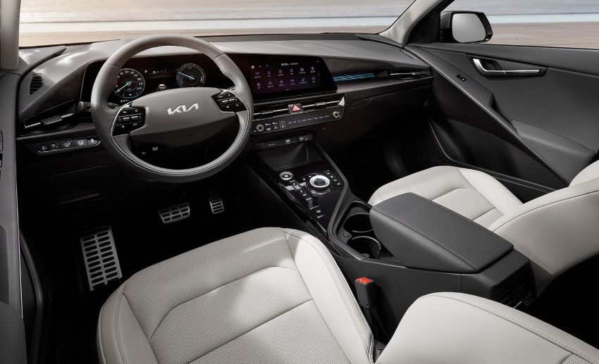 Nuova Kia Niro 2022 interni abitacolo