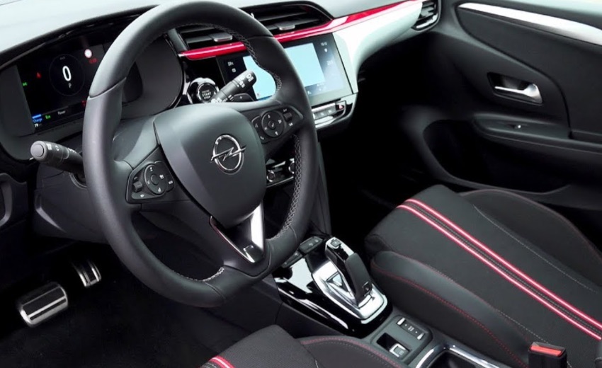 Opel Corsa 2020 interni sesta generazione plancia digitale