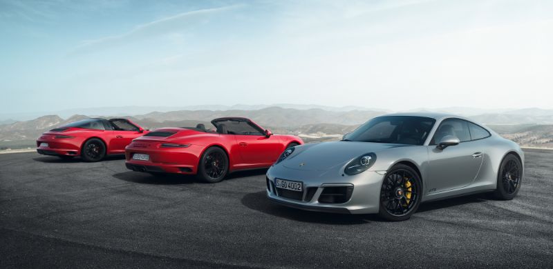 Porsche 911 GTS 2017: si può scegliere tra coupé, cabriolet o targa. 