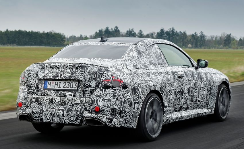 BMW Serie 2 coupé 2021 vista posteriore