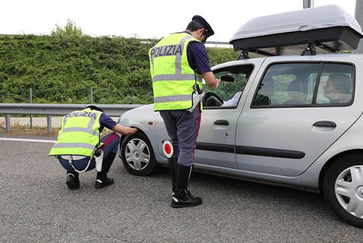 polizia stradale cotrollo