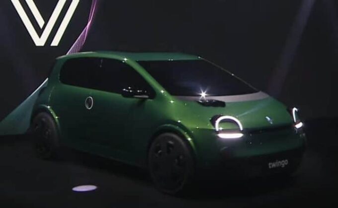 Renault tingo elettrica in vendita dal 2025
