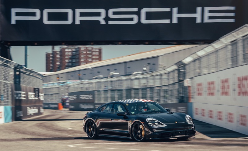 Porsche Taycan