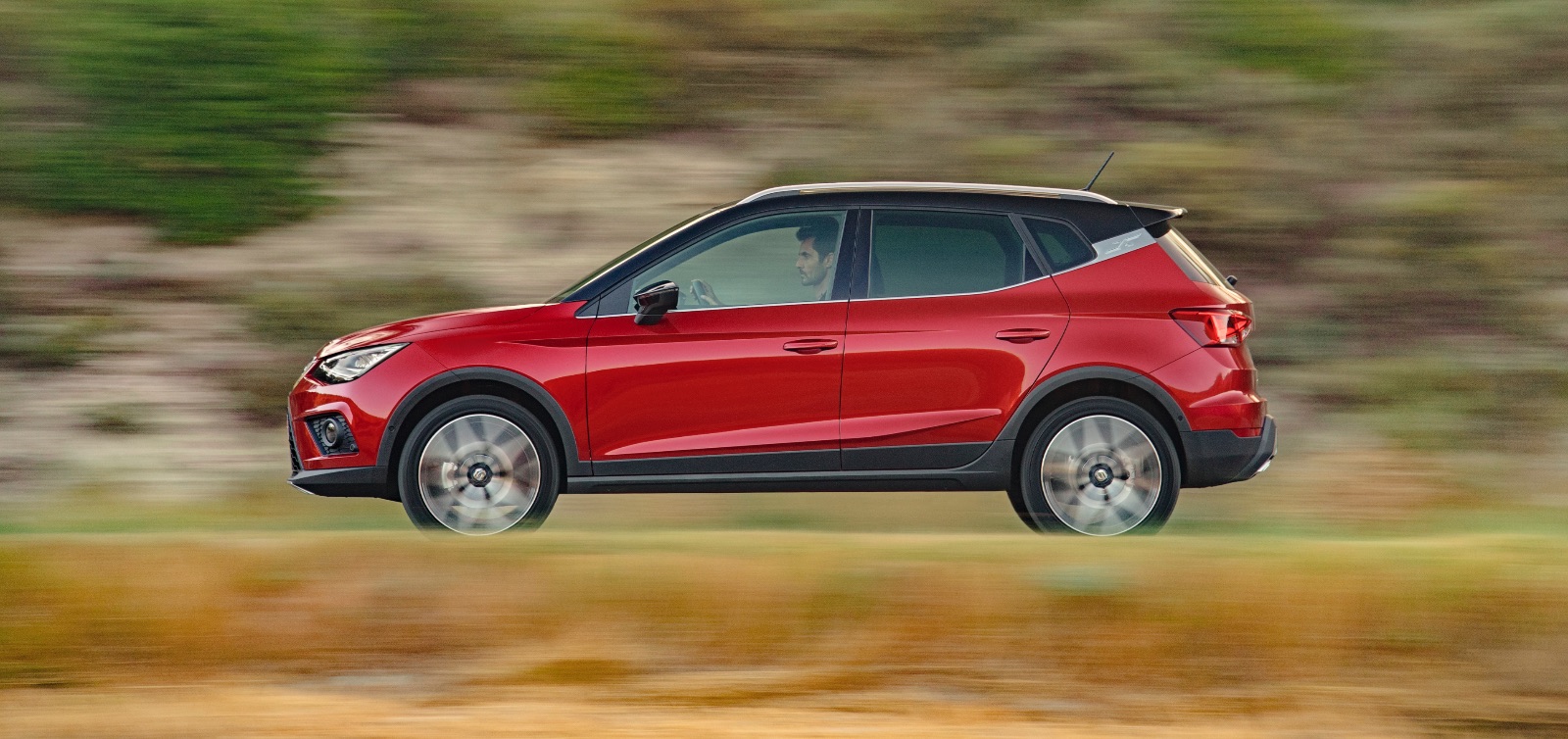 Seat Arona: il prezzo parte da meno di 15 mila euro.