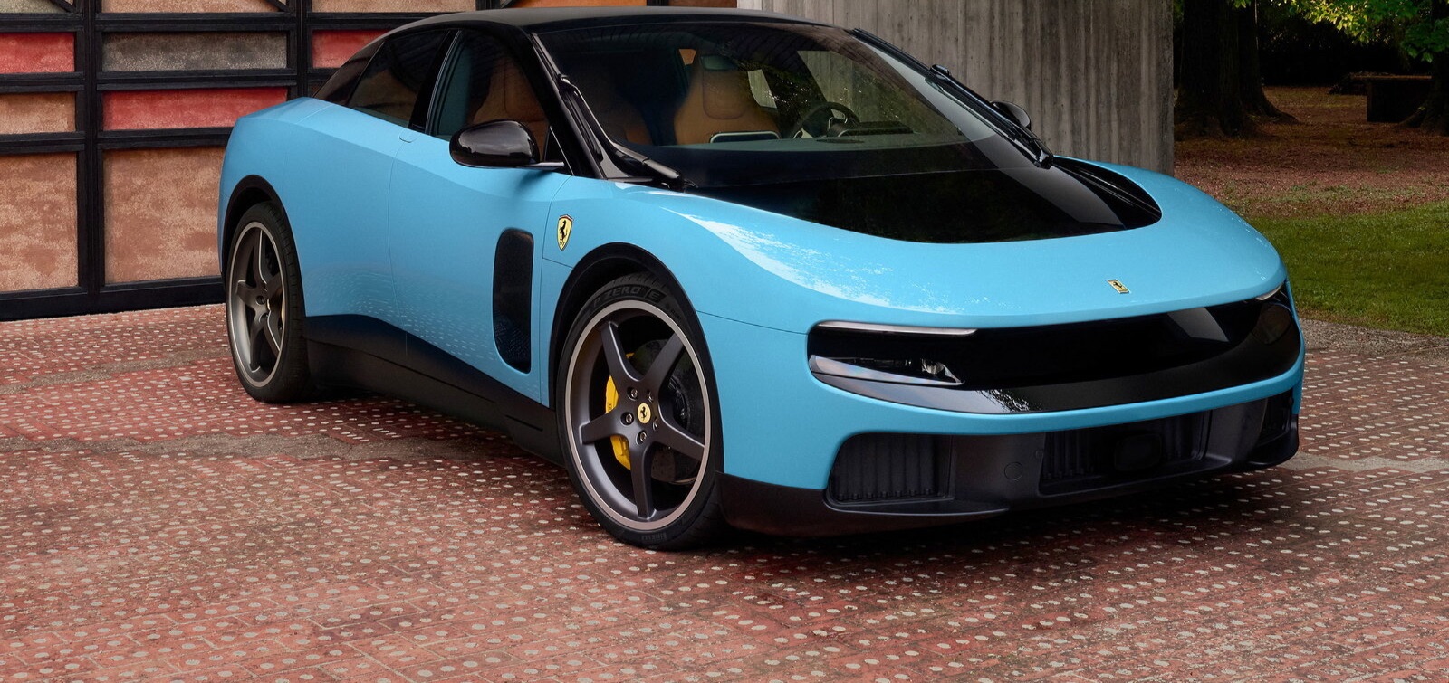 ferrari Luce analisi dettagliata prezzo 