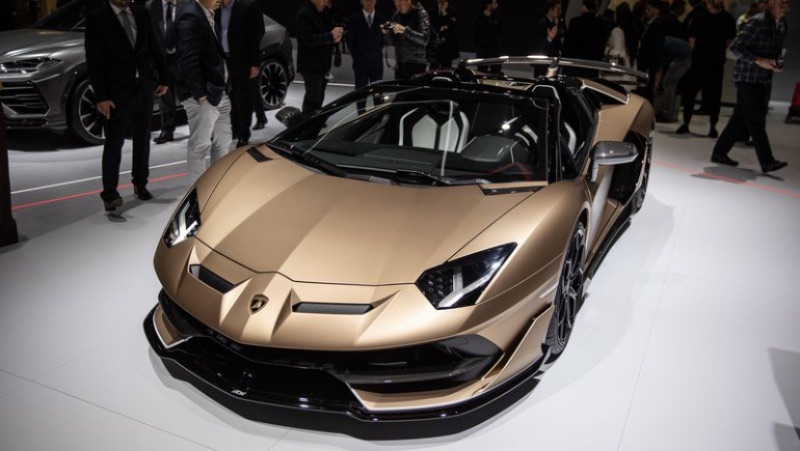 Lamborghini Aventador SVJ Roadster