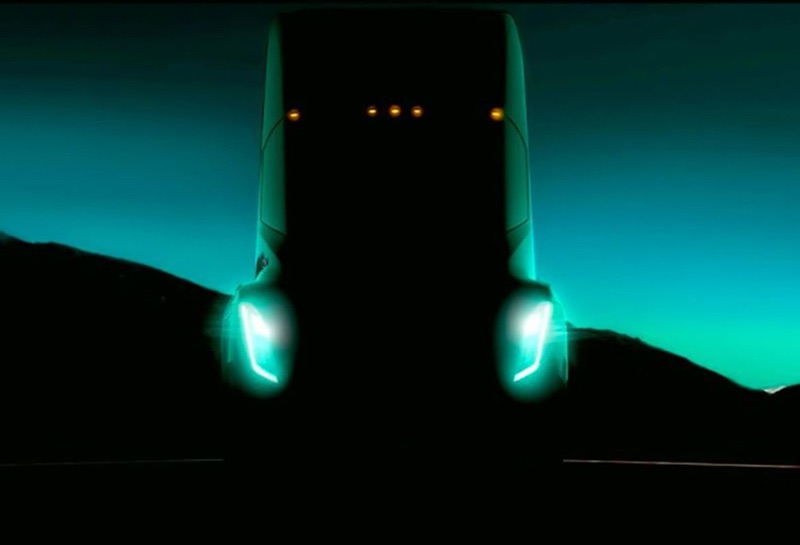 tesla semi truck sarà a guida centrale